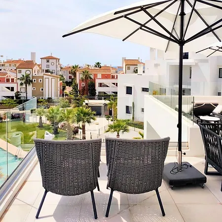Penthouse Cortijo Del Golf Puerto Banus 度假居