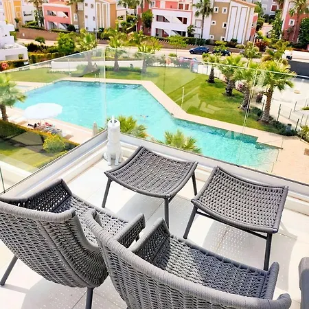 Penthouse Cortijo Del Golf Puerto Banus 埃斯特波纳