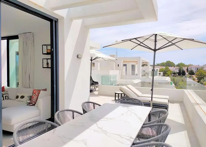 Penthouse Cortijo Del Golf Puerto Banus 펜션